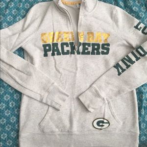 Victoria’s Secret Pink Green Bay Packers Sweater